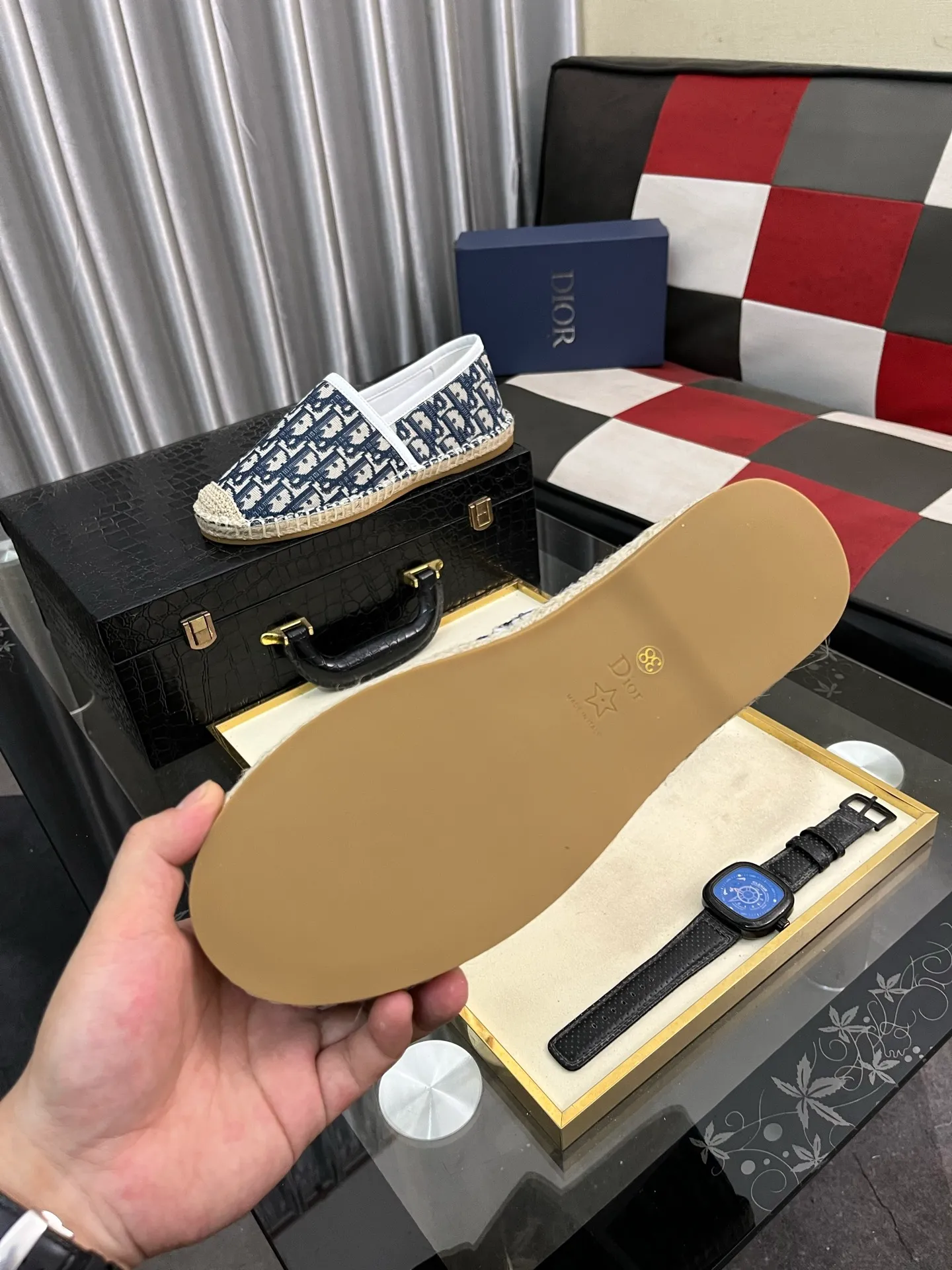 Men's shoes 💰400⌚️⌚️Dior men's latest slip-on Loaf casual fisherman's shoes ✔️The original version is available simultaneously at the counter and is a one-to-one replica🎩Material: Italian imported waterproof fabric, pure hand-pulled strings, raw rubber breathable outsole, lining breathable and comfortable lambskin, 100% comfortable density, original rubber outsole wear-resistant ✔️Code number: 38-44, you deserve it, (Note: 45 and 46 can be customized, non-refundable and non-exchangeable)